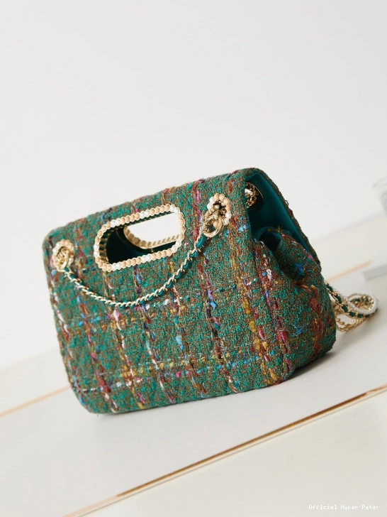 HyperPeter LARGE CHANEL HANDLE BAG WITH FLAP TOP 0731